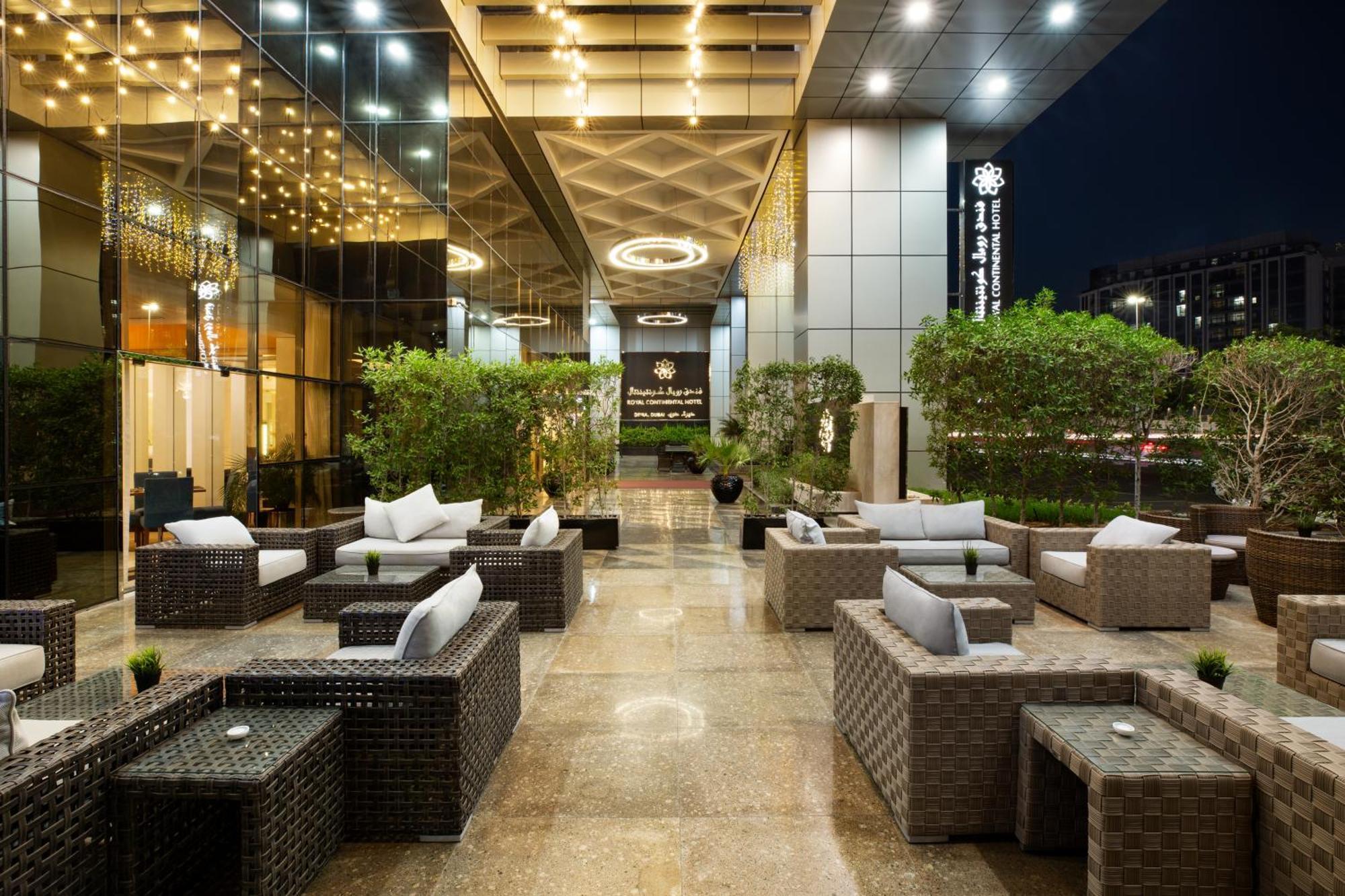 Royal Continental Hotel Dubái Exterior foto